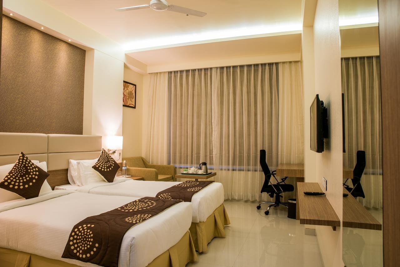 Hotel Grand Rio Nashik Exterior foto